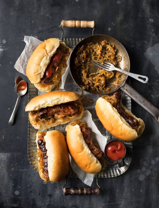Recipe: Sausages with beer-braised onions