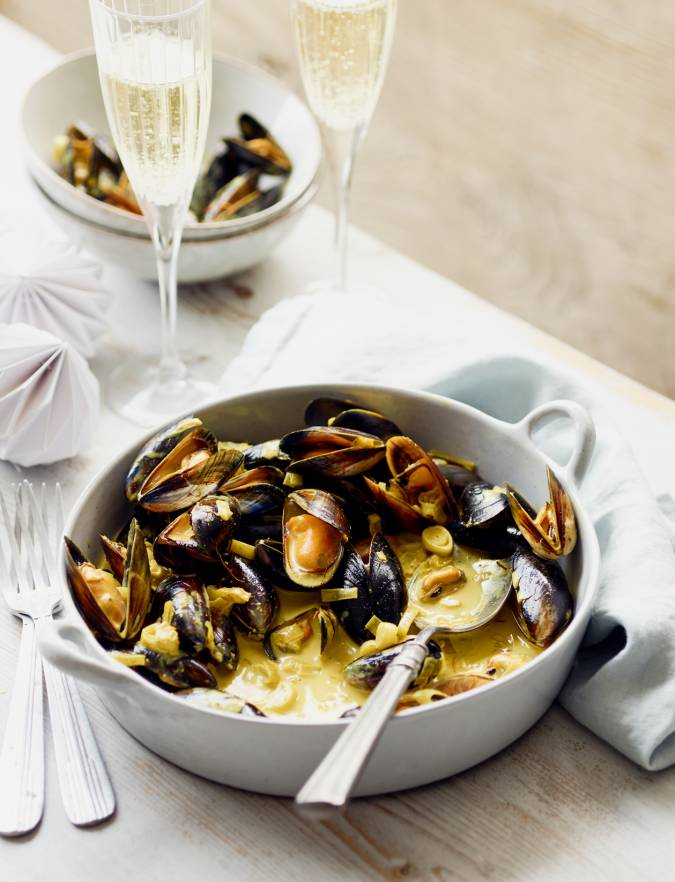 Recipe: Mussels in a spiced Champagne sauce