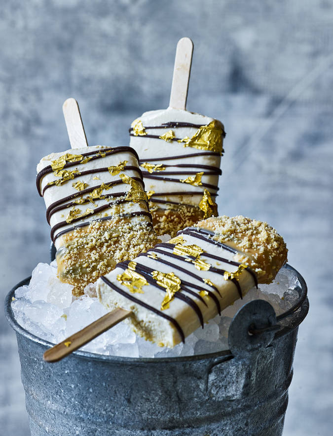 Recipe: Millionaire's shortbread lollies