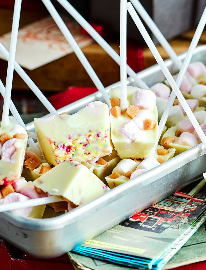 Recipe: White Christmas hot chocolate stirrers
