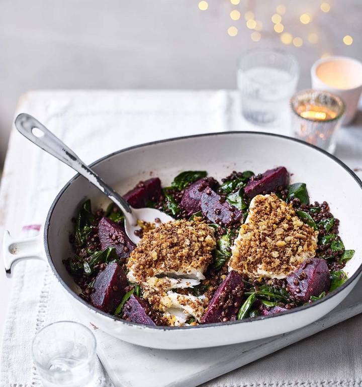 Horseradish-coated cod fillets with beetroot lentils