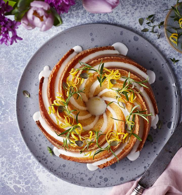 Lemon bundt cake