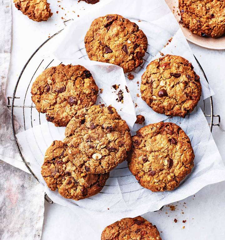 Trail mix cookies