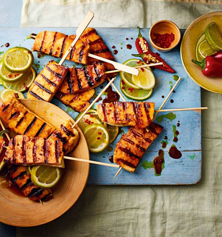 Chilli halloumi skewers