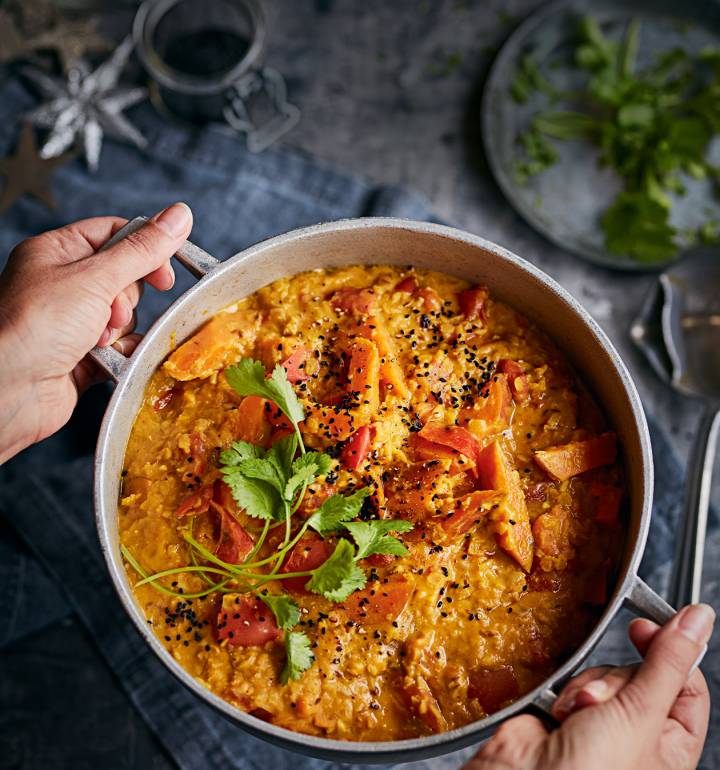 Spiced sweet potato, tomato and coconut curry