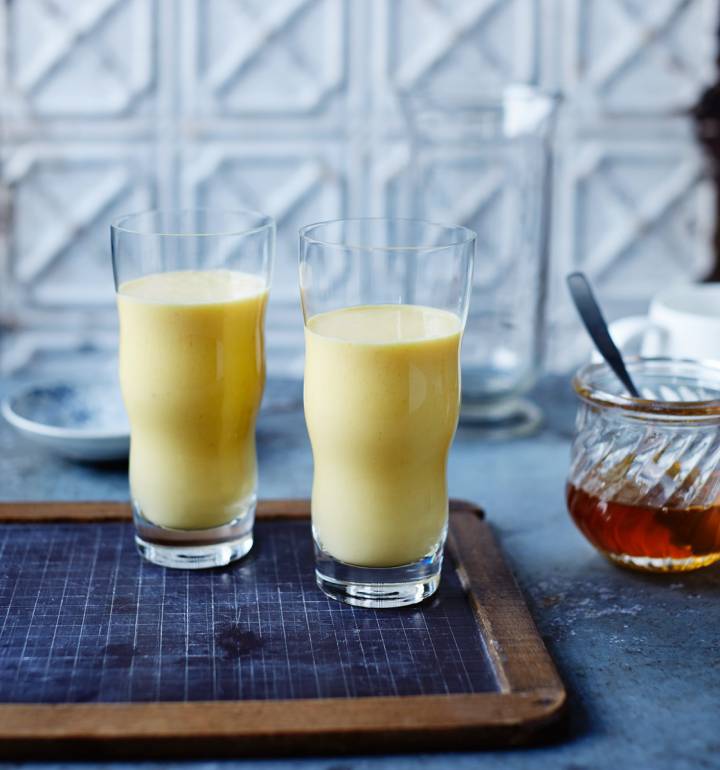 Passion fruit and turmeric smoothie