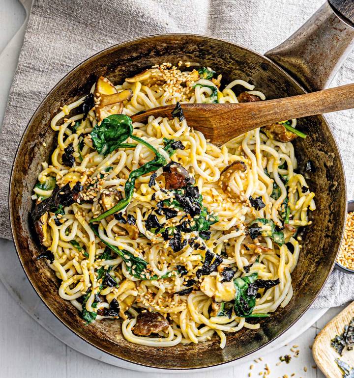 Cheesy udon noodles