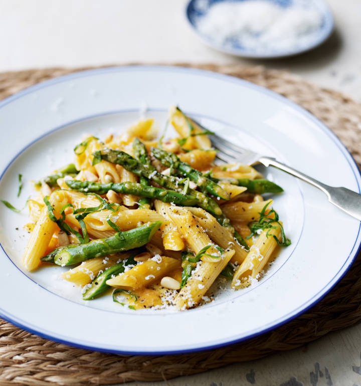 Asparagus carbonara