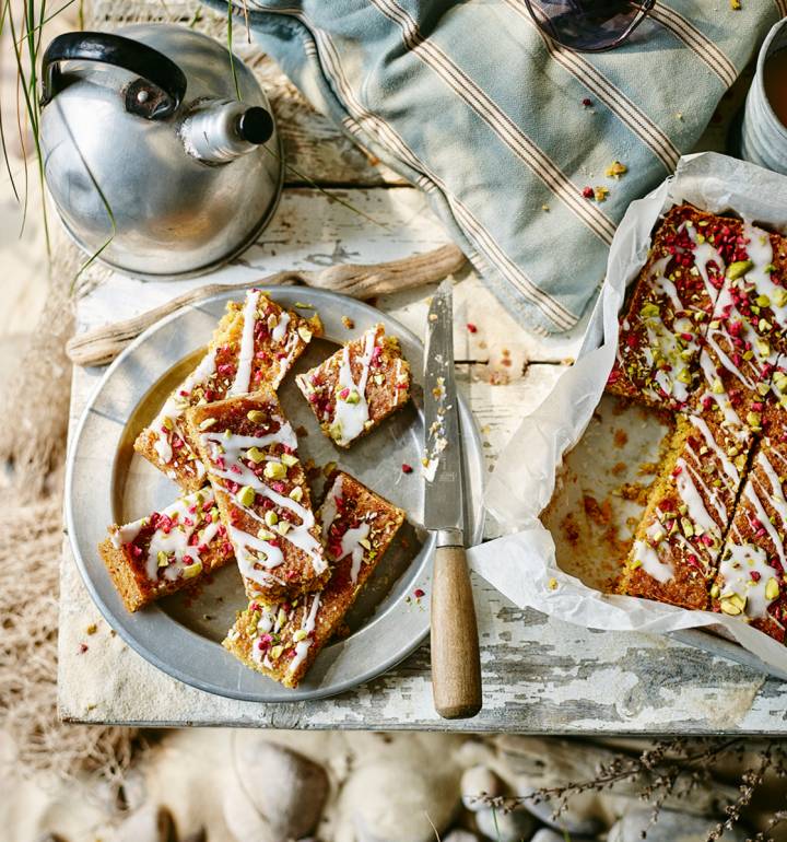 Rose polenta cake