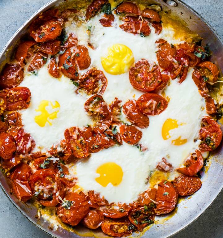 One-pan Italian baked eggs recipe | Sainsbury`s Magazine