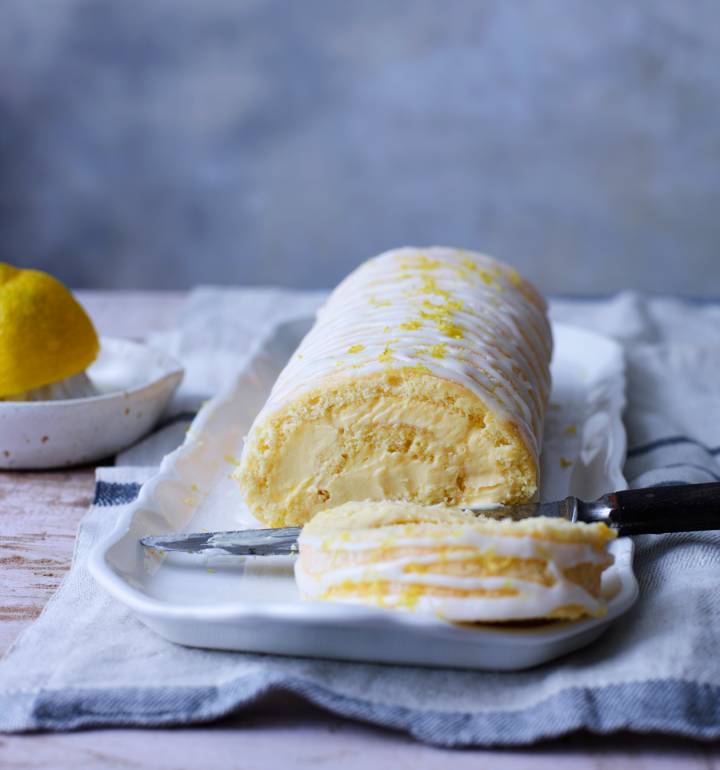 Lemon swiss roll