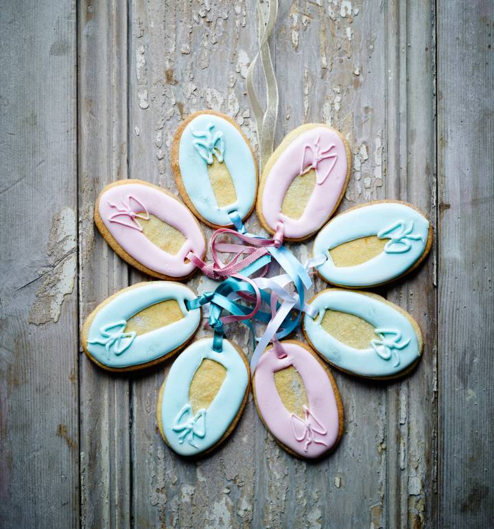 Ballet shoe biscuits