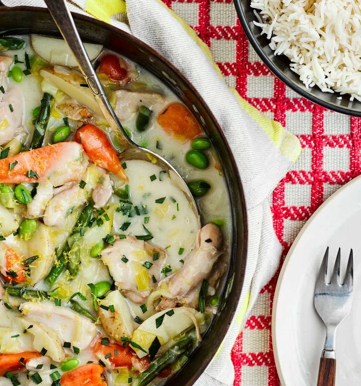 Zingy lemon chicken casserole