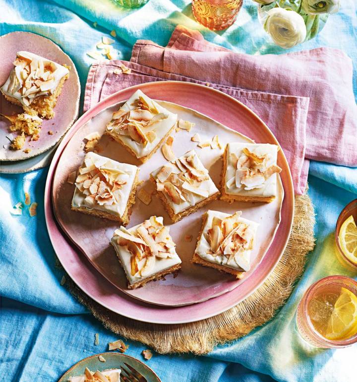 Pineapple poke cake