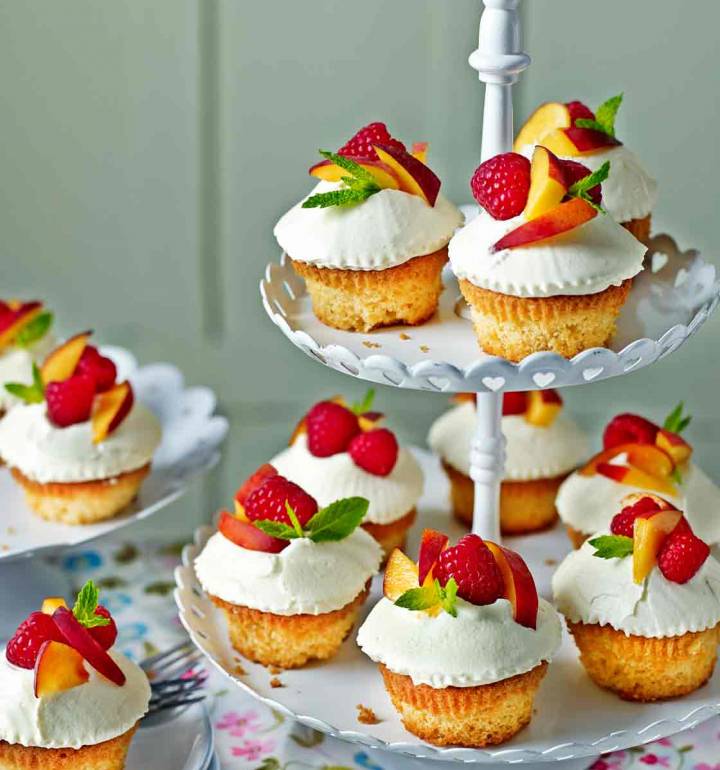 Peach melba cupcakes