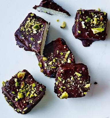 Coconut-pistachio dream bites