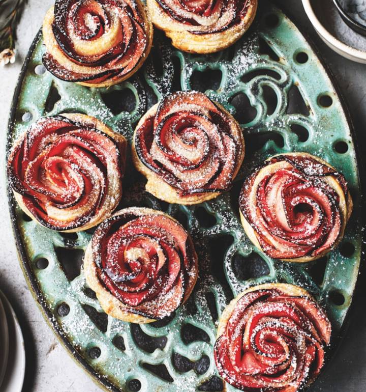 Apple rose tarts