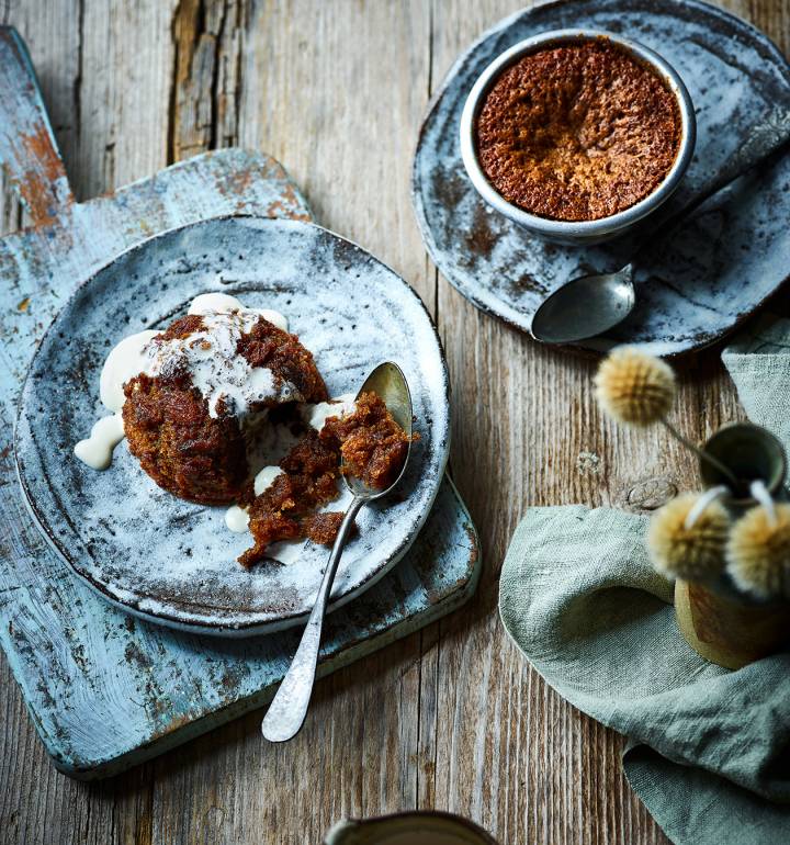 Hot porter puddings
