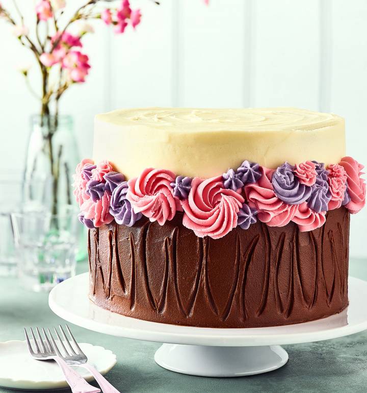 Spring bouquet cake
