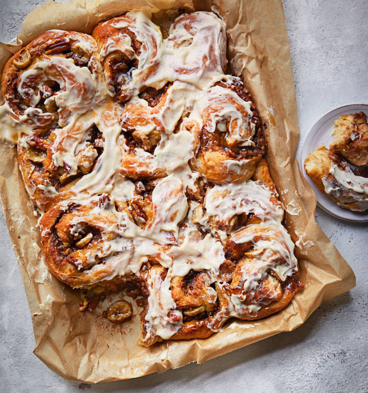 No-knead banana cinnamon rolls