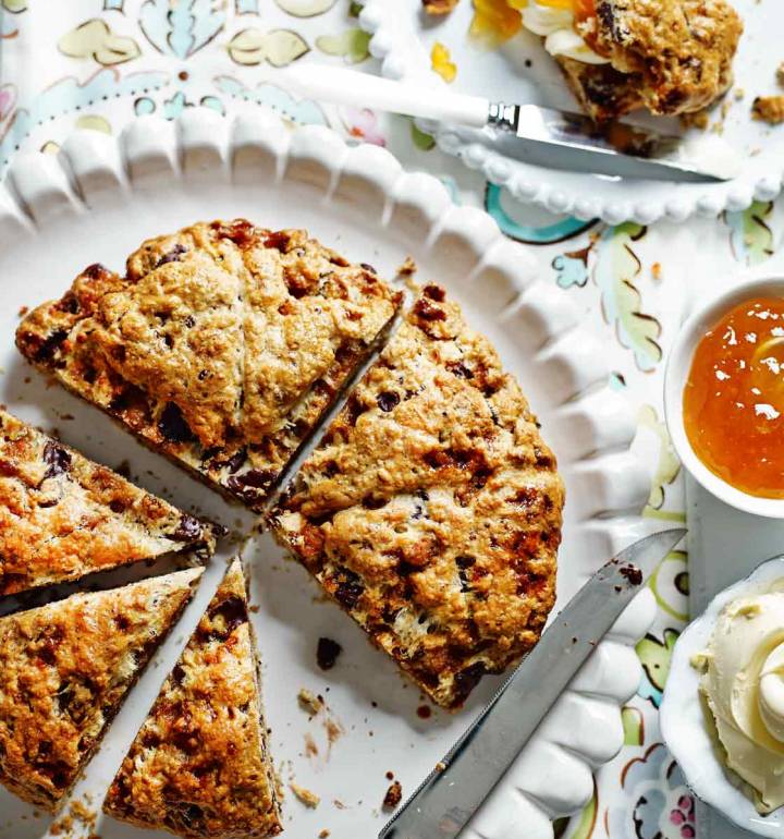 Honeycomb, chocolate and orange scone wedges