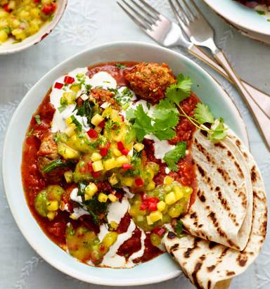 Lamb kofta curry with spinach and a fresh mango relish