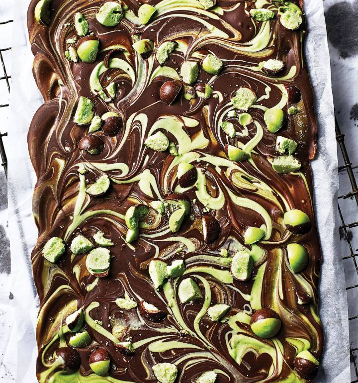 Mint chocolate bark