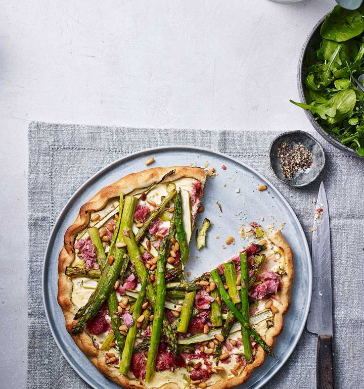 Asparagus and ham tart