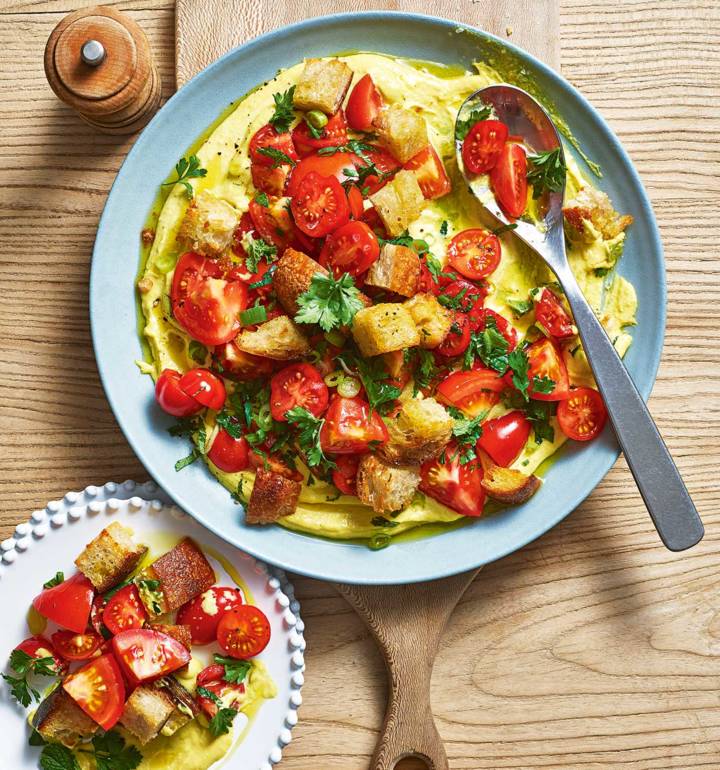 Tomato and tahini salad
