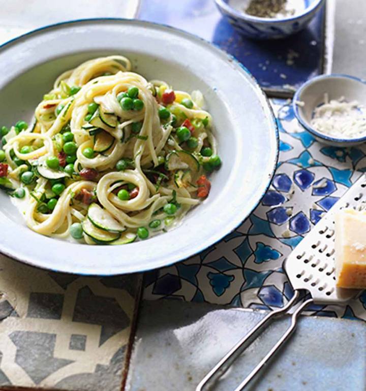 Courgette and pancetta carbonara