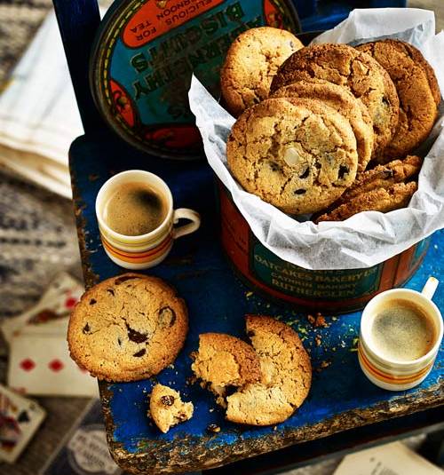 Gourmet chocolate macadamia cookies