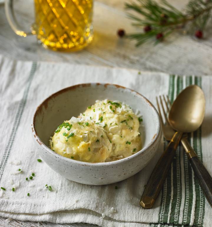 Cheesy dumplings
