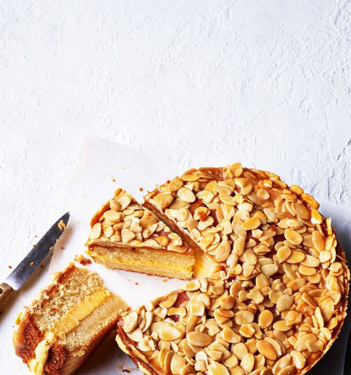 Bee-sting cake