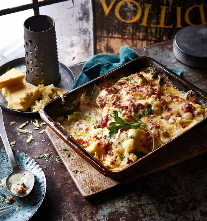 Ploughman's cauliflower cheese
