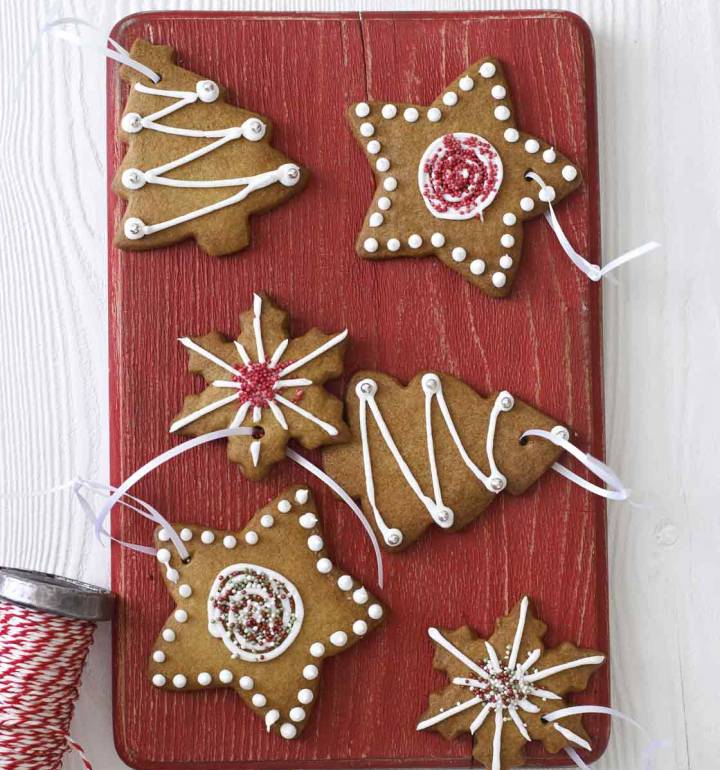Spiced tree biscuits