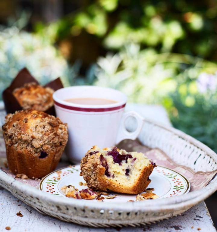 Cherry and lemon muffins with muesli crumble