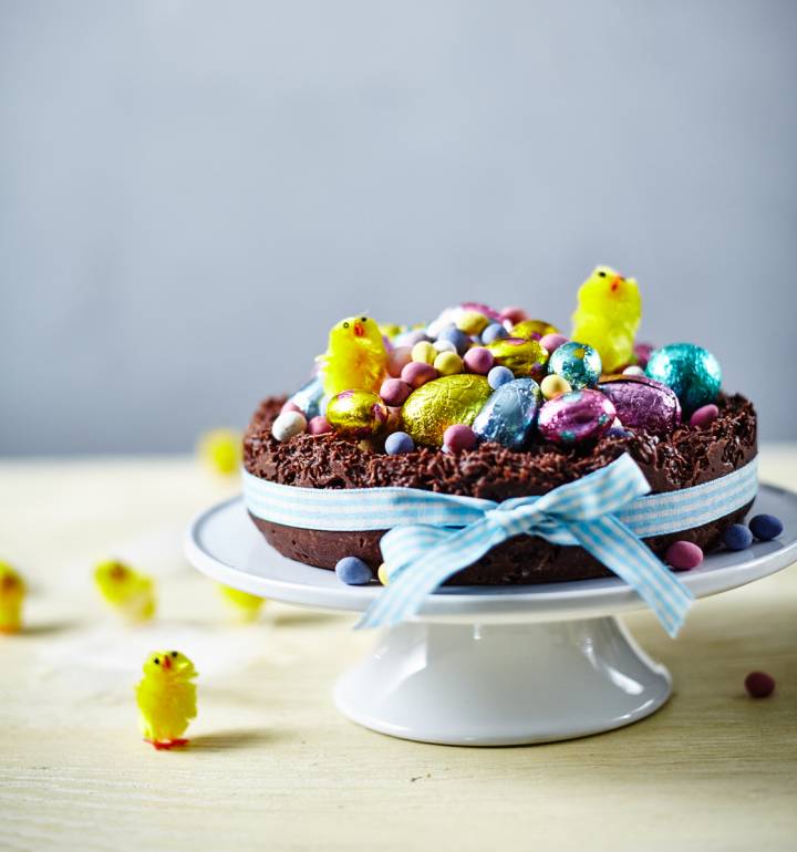 Easter nest cake