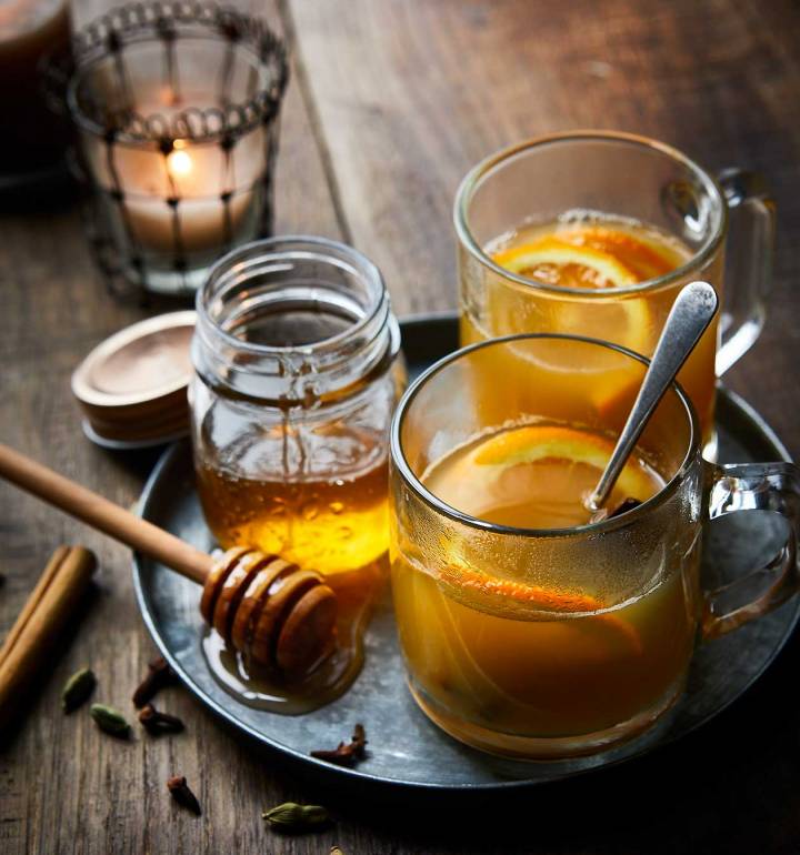 Hot gin toddy