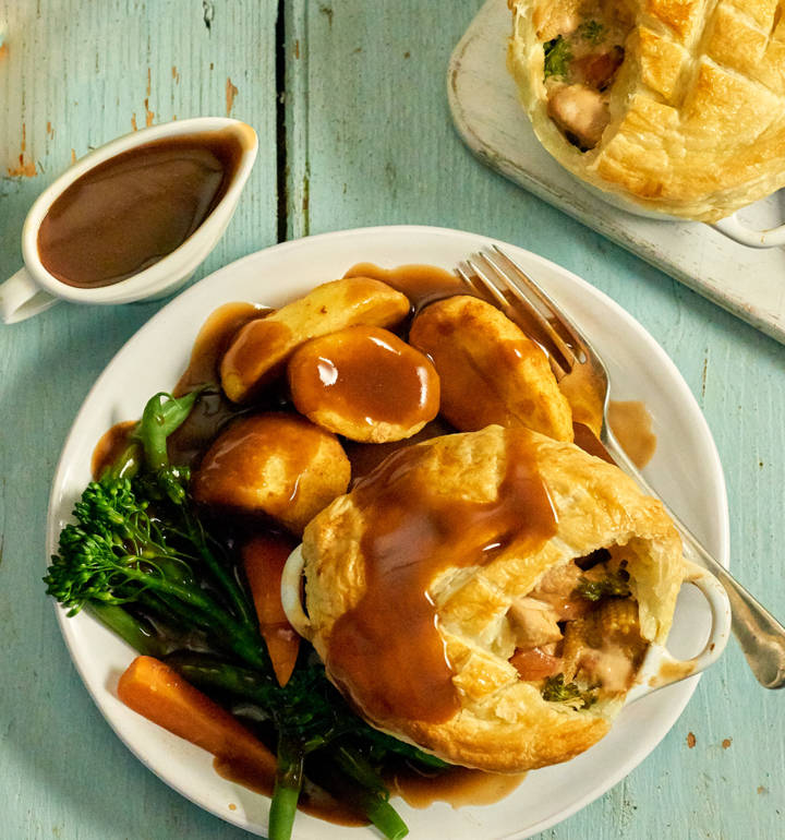 Chicken and vegetable pot pies with Oxo
