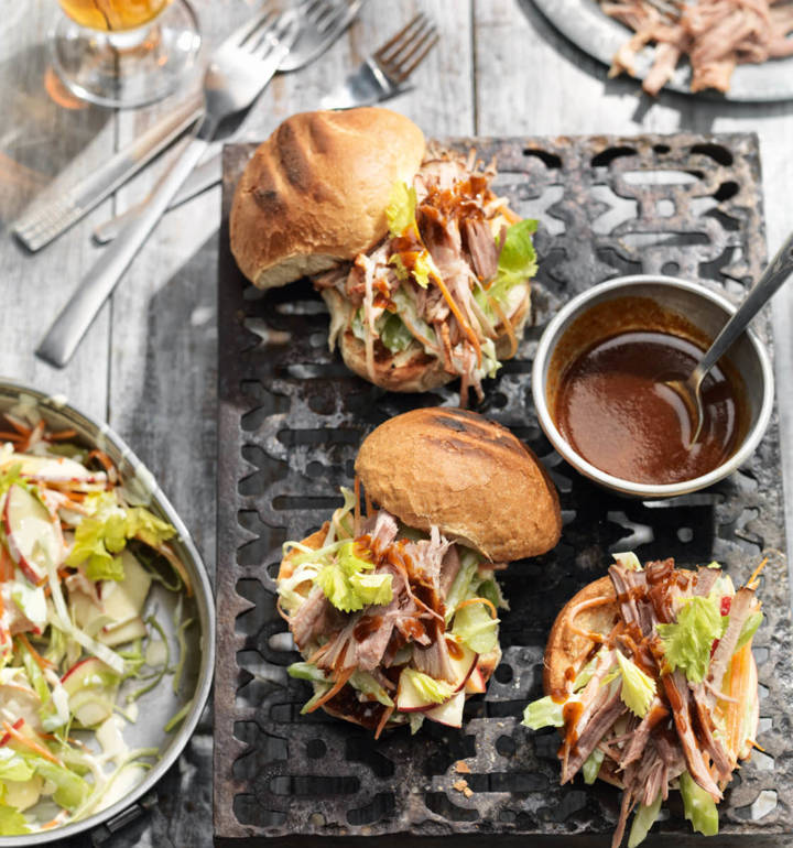 Pulled pork buns