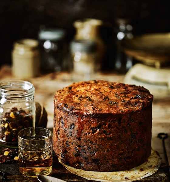 Fig, apricot and pistachio Christmas cake