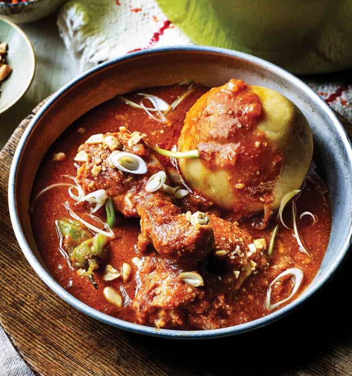Groundnut soup with chicken