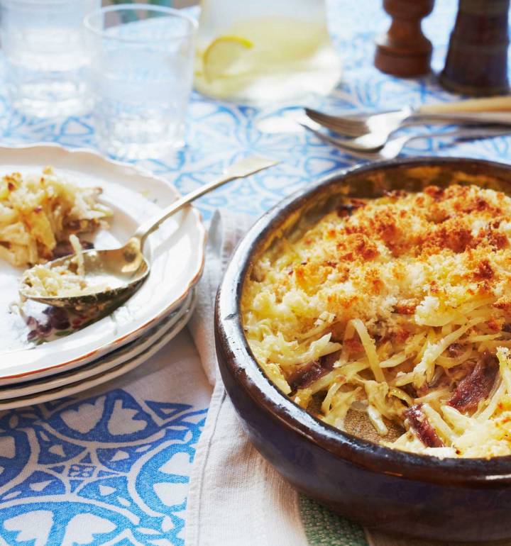 Potato bake with anchovies