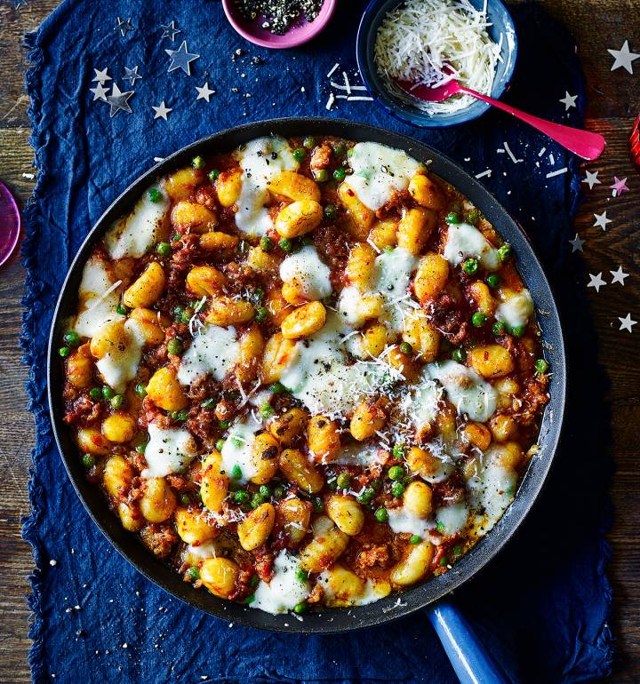 Speedy sausage gnocchi gratin