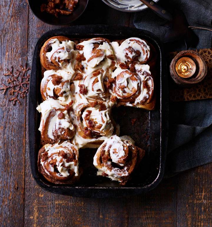 Maple cinnamon buns with candied bacon