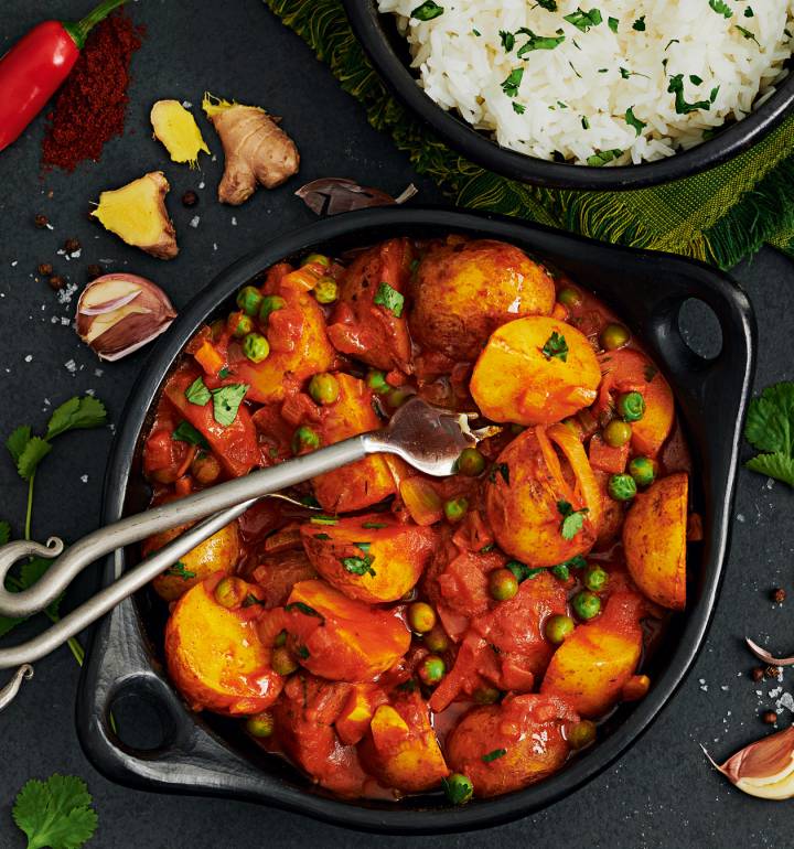 Sponsored: Potato and pea curry from Knorr Stock Pots