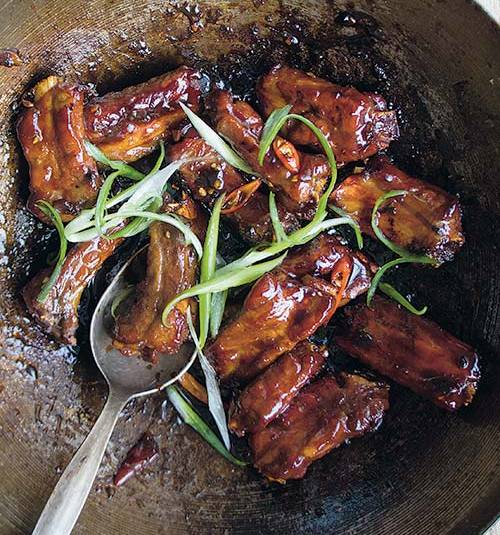 Caramel pork ribs (Thit kho to)