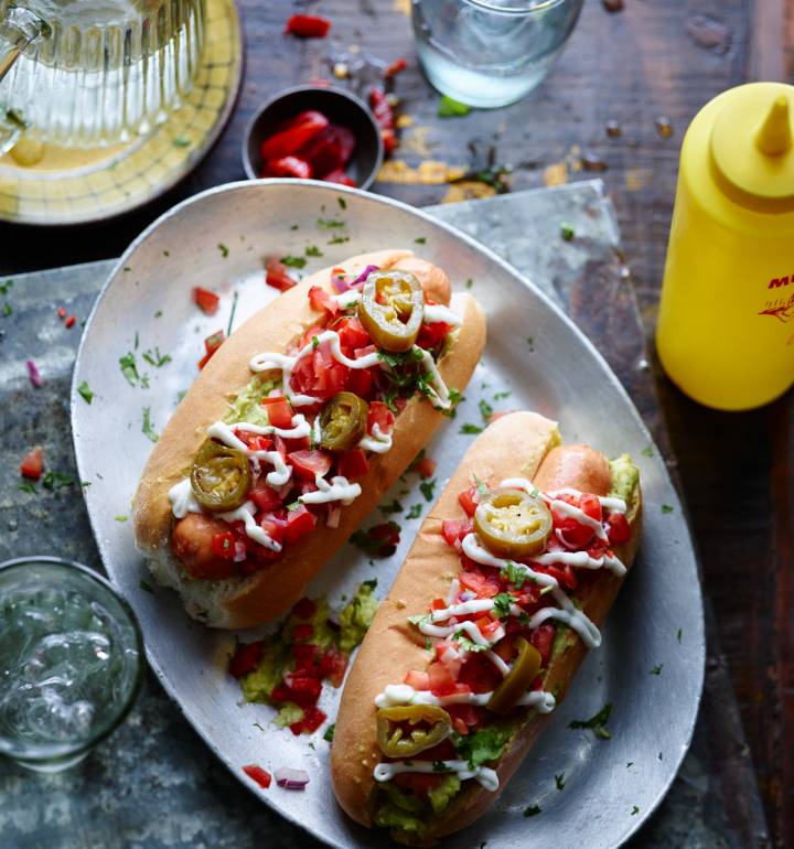 Hot dog with chilli and coriander salsa, Recipe