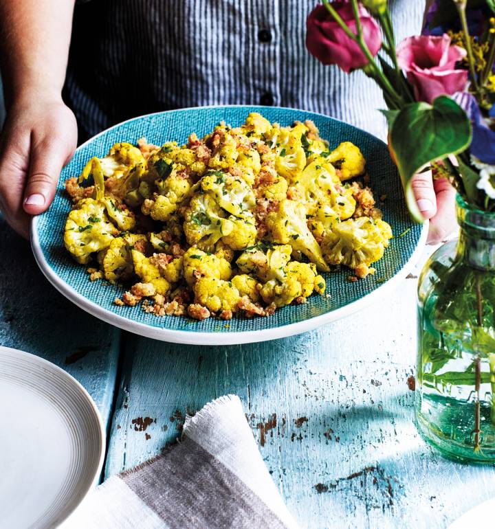 Roasted cauliflower with bacon crumble