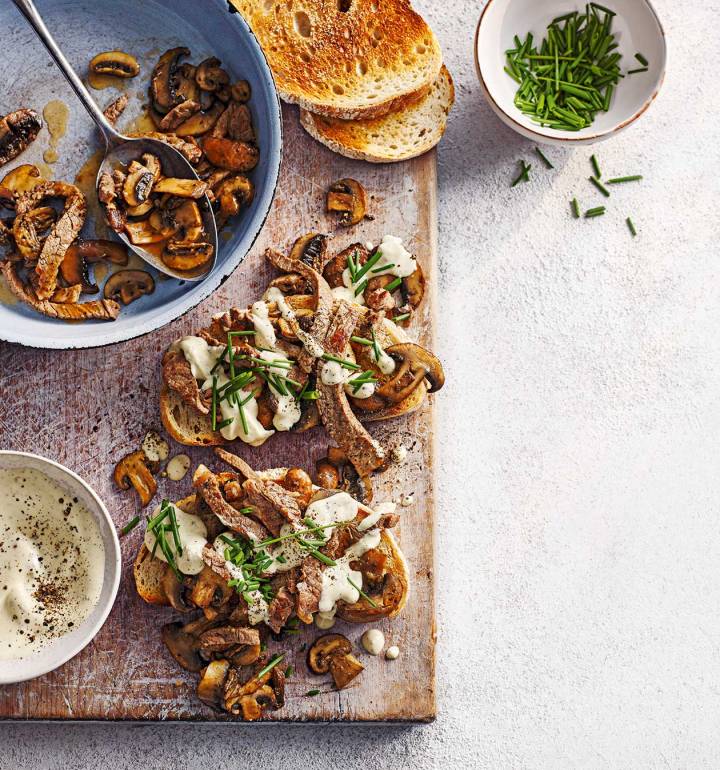 Steak and mushrooms on toast
